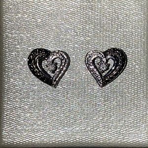 Heart Shaped Earrings with Diamond